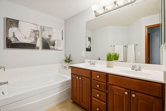 4004 Cedar Grove Lane, Eagan, MN 55122