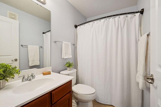 4004 Cedar Grove Lane, Eagan, MN 55122