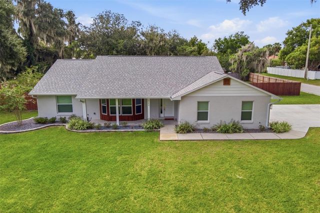 5240 ROYAL OAK DRIVE, Fruitland Park, FL 34731