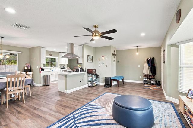5240 ROYAL OAK DRIVE, Fruitland Park, FL 34731