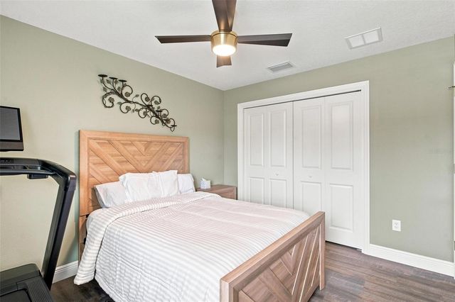 5240 ROYAL OAK DRIVE, Fruitland Park, FL 34731