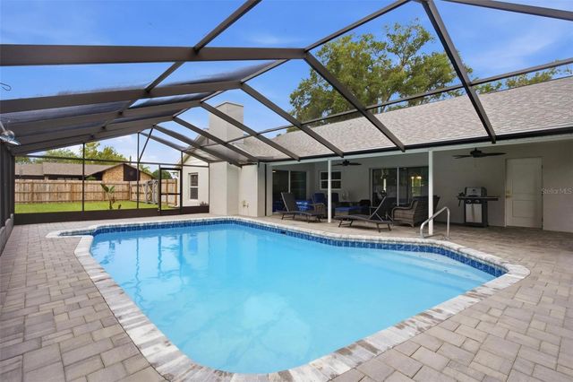 5240 ROYAL OAK DRIVE, Fruitland Park, FL 34731