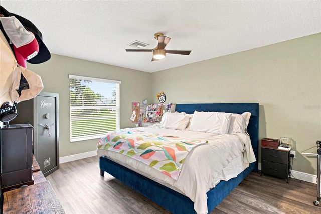 5240 ROYAL OAK DRIVE, Fruitland Park, FL 34731