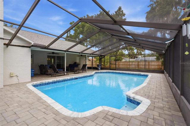 5240 ROYAL OAK DRIVE, Fruitland Park, FL 34731