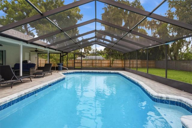 5240 ROYAL OAK DRIVE, Fruitland Park, FL 34731