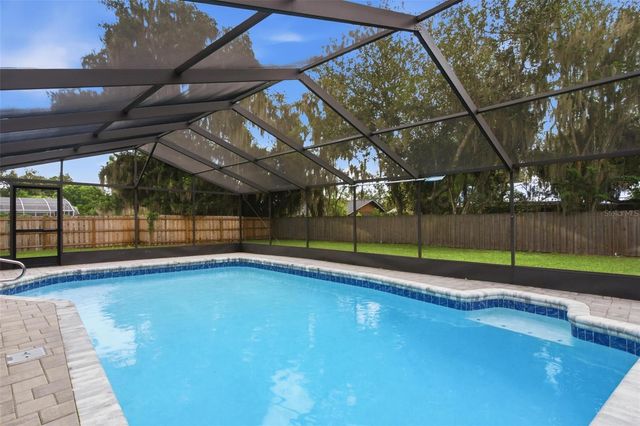 5240 ROYAL OAK DRIVE, Fruitland Park, FL 34731