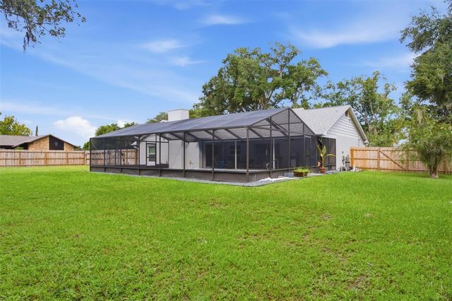 5240 ROYAL OAK DRIVE, Fruitland Park, FL 34731