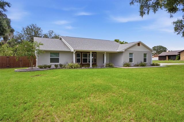 5240 ROYAL OAK DRIVE, Fruitland Park, FL 34731