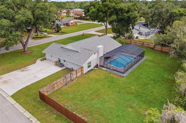 5240 ROYAL OAK DRIVE, Fruitland Park, FL 34731