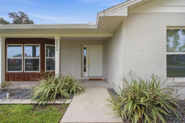 5240 ROYAL OAK DRIVE, Fruitland Park, FL 34731