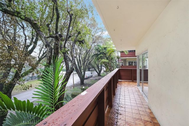 1205 Mariposa Ave 326, Coral Gables, FL 33146