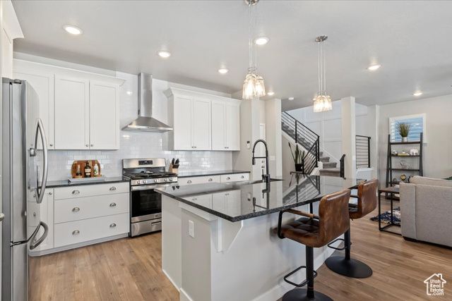 1538 W OAKBROOK DR, South Jordan, UT 84095