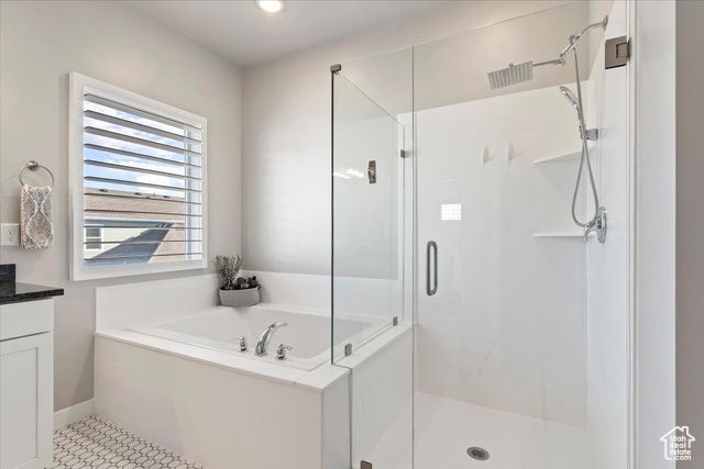 1538 W OAKBROOK DR, South Jordan, UT 84095