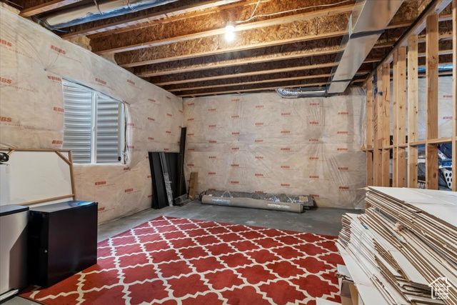 1538 W OAKBROOK DR, South Jordan, UT 84095