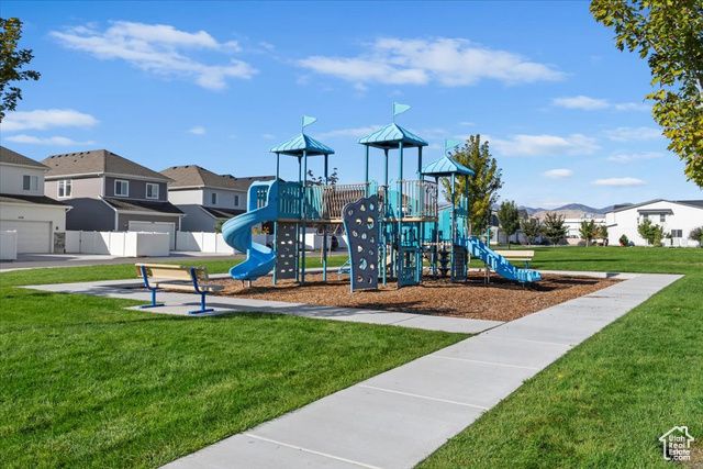 1538 W OAKBROOK DR, South Jordan, UT 84095