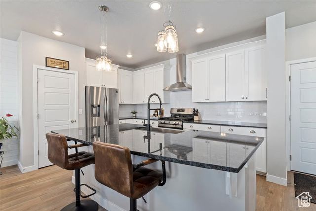 1538 W OAKBROOK DR, South Jordan, UT 84095