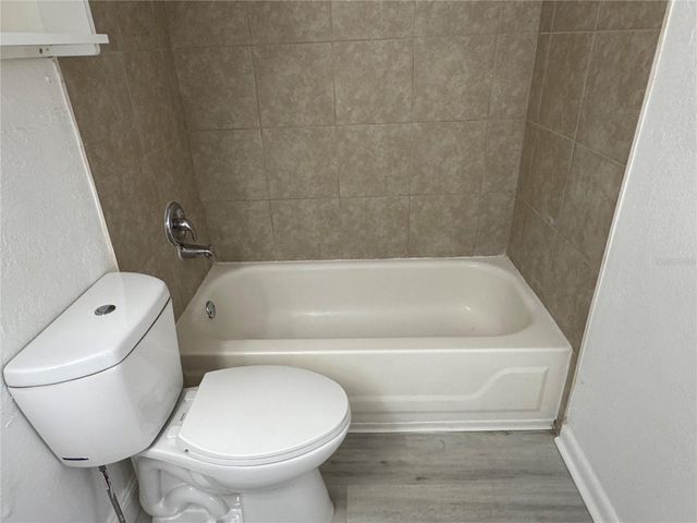 5540 DEVONBRIAR WAY H104, Orlando, FL 32822