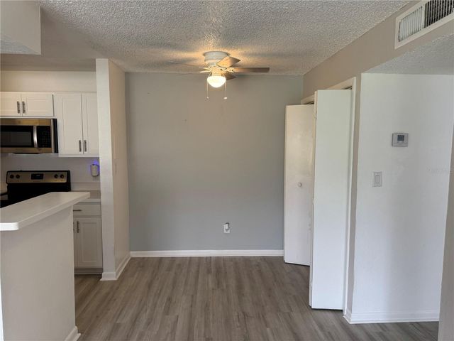 5540 DEVONBRIAR WAY H104, Orlando, FL 32822