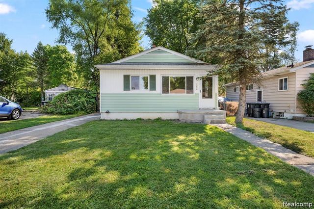 18884 Lathers Street, Livonia, MI 48152