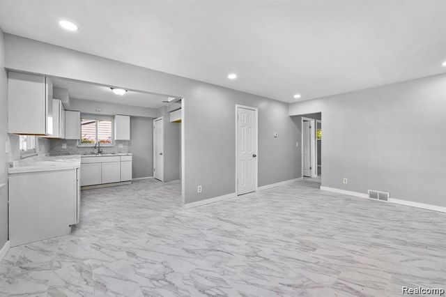 18884 Lathers Street, Livonia, MI 48152