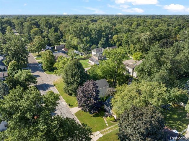 18884 Lathers Street, Livonia, MI 48152