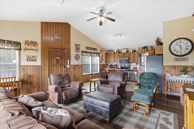 801 Lloyd Huskey Road, Pigeon Forge, TN 37863