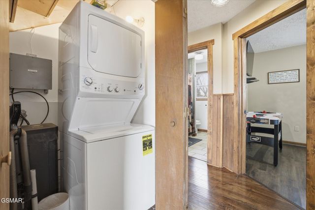 801 Lloyd Huskey Road, Pigeon Forge, TN 37863