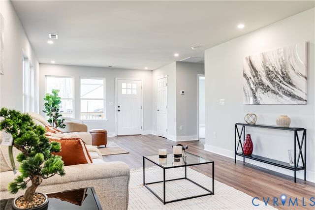 1220 Maryville Ave, Hopewell, VA 23860