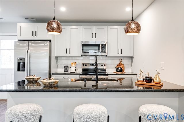 1220 Maryville Ave, Hopewell, VA 23860