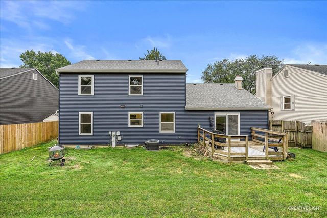 1572 Andover Avenue, St. Charles, IL 60174