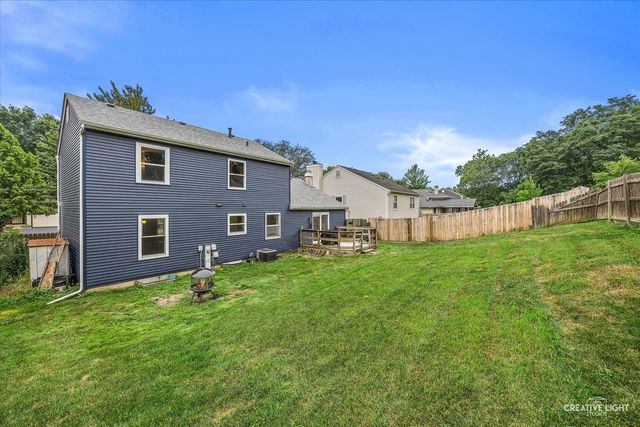 1572 Andover Avenue, St. Charles, IL 60174