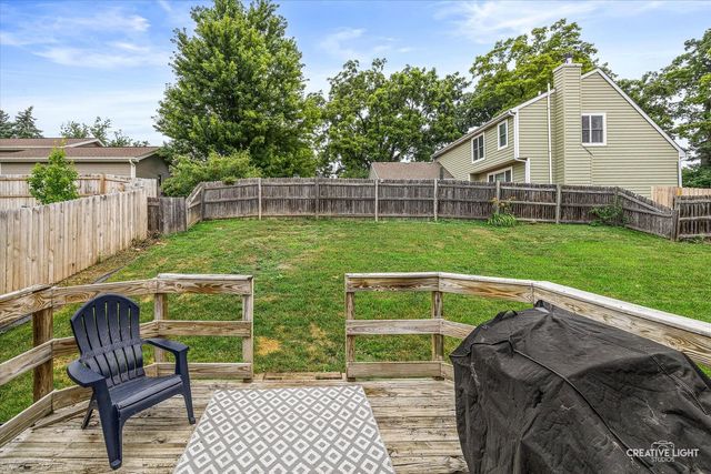 1572 Andover Avenue, St. Charles, IL 60174