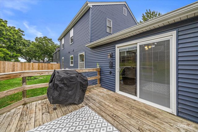 1572 Andover Avenue, St. Charles, IL 60174