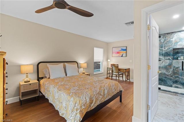 523 103rd AVE N, Naples, FL 34108