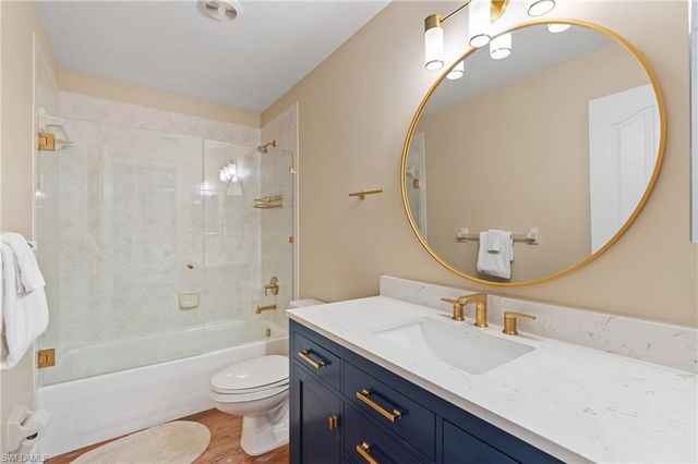 523 103rd AVE N, Naples, FL 34108