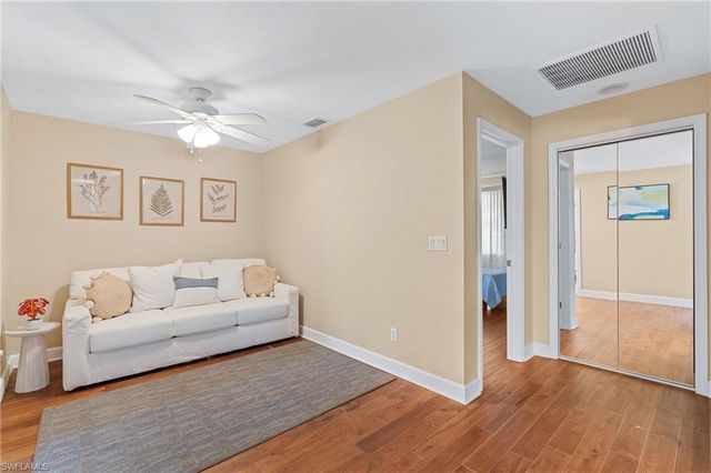 523 103rd AVE N, Naples, FL 34108