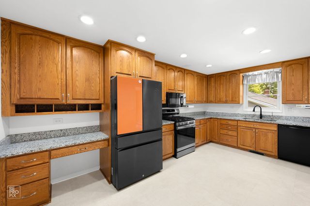 20589 N Horatio Boulevard, Prairie View, IL 60069