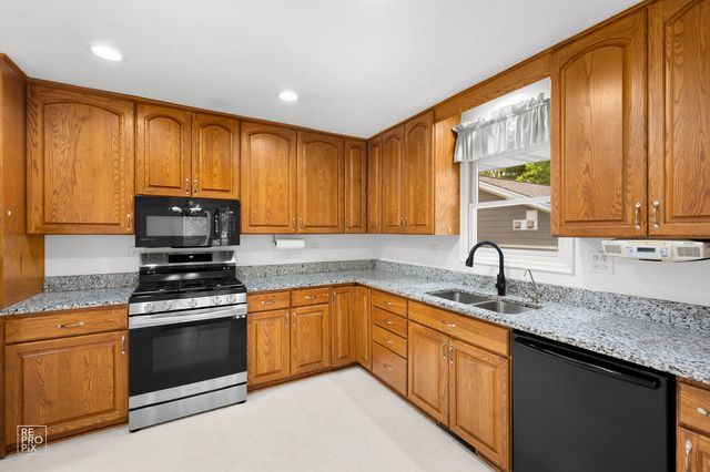 20589 N Horatio Boulevard, Prairie View, IL 60069