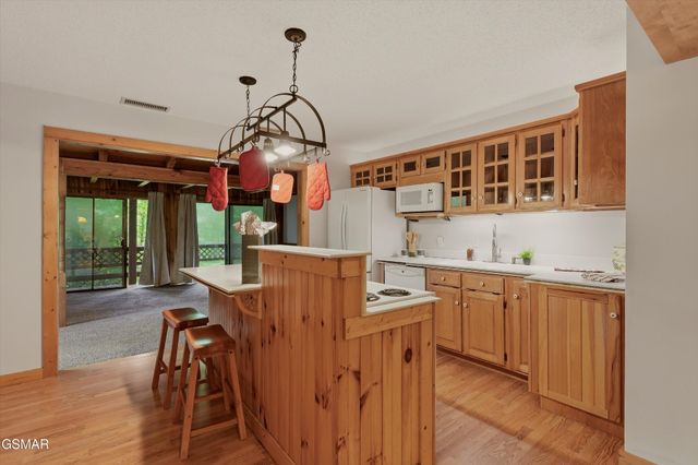 680 Old Furnace Road, Tellico Plains, TN 37385