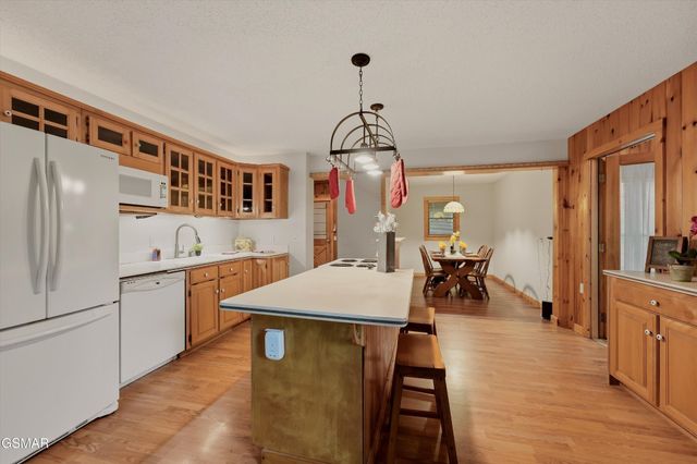 680 Old Furnace Road, Tellico Plains, TN 37385