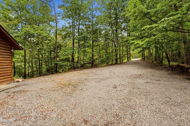 680 Old Furnace Road, Tellico Plains, TN 37385