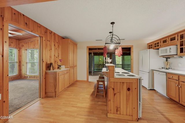680 Old Furnace Road, Tellico Plains, TN 37385