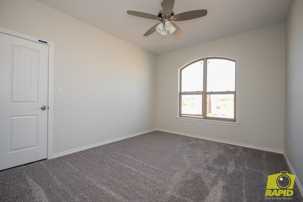 Image 12 of property listing at 3577 Wildebeest Way, San Angelo, TX 76901