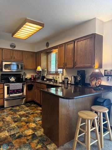 118 36th Avenue N, Fargo, ND 58102