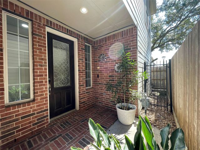 6222 Skyline Drive 17, Houston, TX 77057