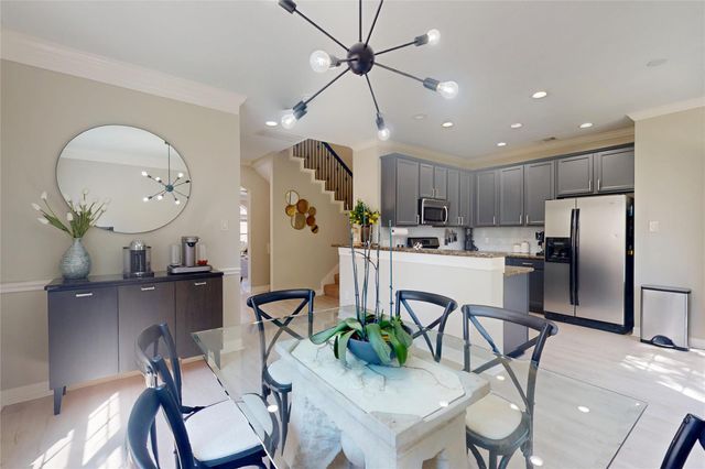 6222 Skyline Drive 17, Houston, TX 77057