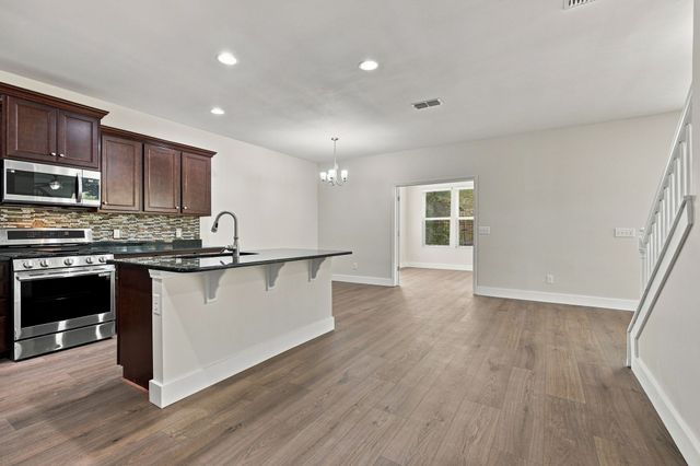 2160 Hickory Brook Dr, Hermitage, TN 37076