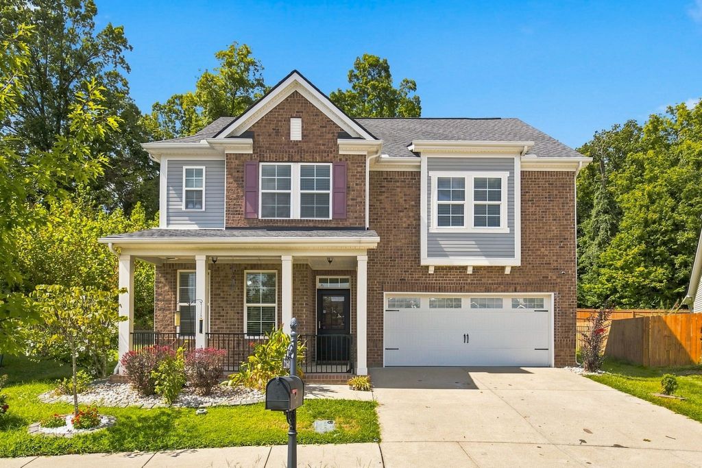 2160 Hickory Brook Dr, Hermitage, TN 37076