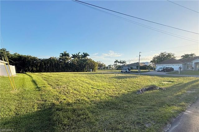 1928 SW 54th LN, Cape Coral, FL 33914