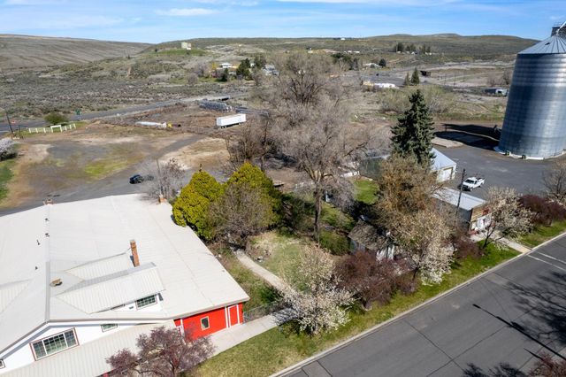 110 E Weston St, Other, WA 99335